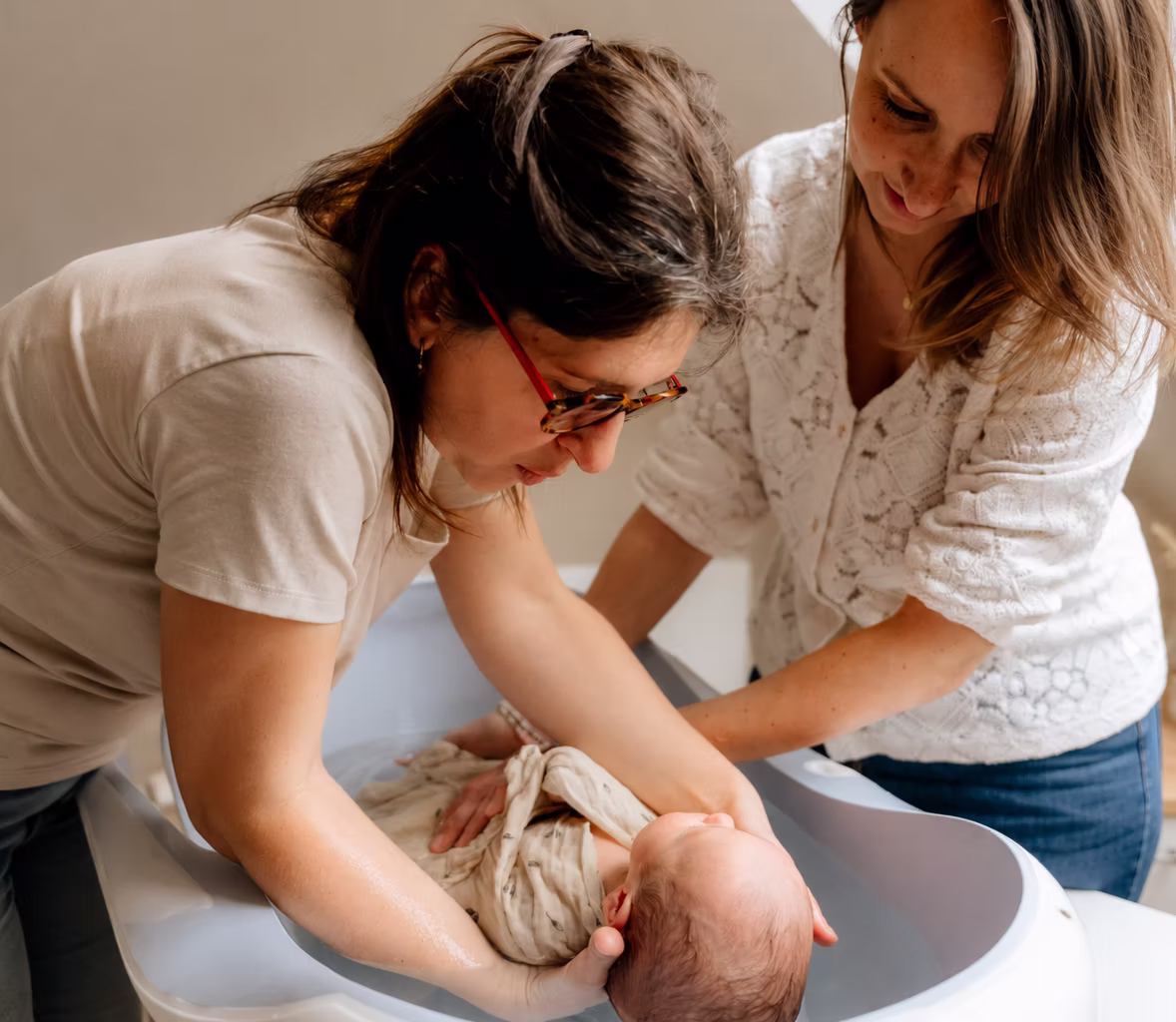 BIENVENUE Laitsentiel by Gilliane    J'accompagne les jeunes parents à construire un lien serein avec leur bébé et à vivre leur parentalité avec confiance dès les 1000 premiers jours.